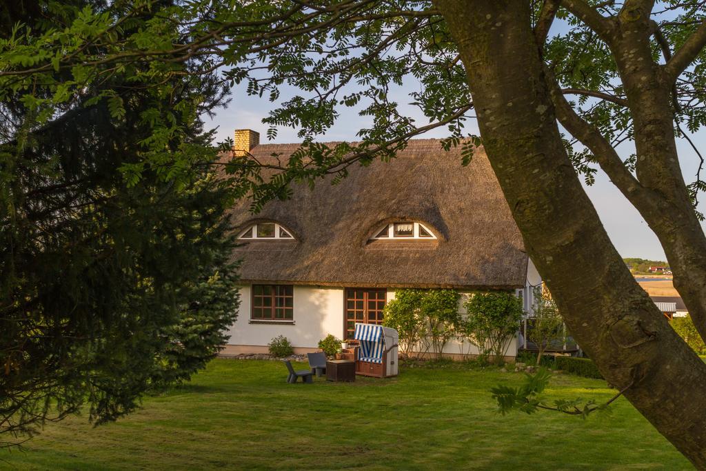 Dat Witte Hus Moritzdorf Ruegen Ferienwohnungen - Ruhige Lage 外观 照片