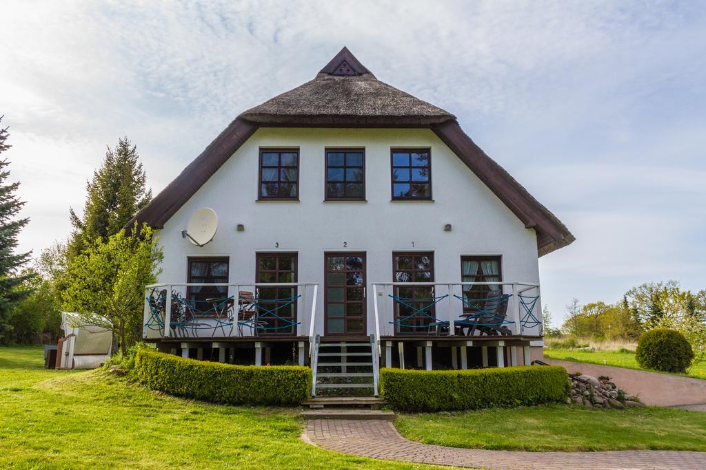 Dat Witte Hus Moritzdorf Ruegen Ferienwohnungen - Ruhige Lage 外观 照片